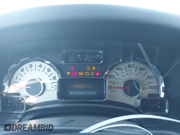 ✅ 2012 Ford Expedition Limited • VIN: 1FMJU1K56CEF17703 • Lot: 43594949. Listed on IAAI with 131,445 mi. Free auction sales archive from the USA and detailed vehicle history report at DreamBid. Image 7.