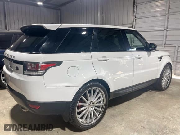 ✅ 2014 Land Rover Range Rover Sport Supercharged • VIN: SALWR2EF3EA325907 • Lot: 57130125. Wystawiony na Copart z przebiegiem 110 670 mil. Bezpłatny archiwum sprzedaży aukcyjnych z USA i szczegółowy raport historii pojazdu na DreamBid. Zdjęcie 4.