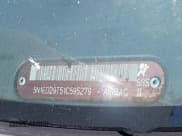 ✅ 2001 Nissan Xterra XE • VIN: 5N1ED28T51C595279 • Lot: 42949932. Listed on IAAI with 311,222 mi. Free auction sales archive from the USA and detailed vehicle history report at DreamBid. Image 9.