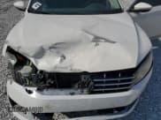 ✅ 2012 Volkswagen Passat SEL Premium • VIN: 1VWCN7A38CC016530 • Лот: 80809595. Опубликован ранее на Copart с пробегом 189 118 миль. Бесплатный доступ к архиву аукционных продаж из США и подробный отчёт об истории автомобиля на DreamBid. Изображение 11.