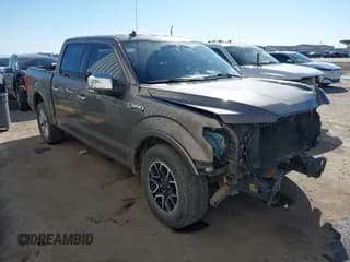 ✅ 2019 Ford F-150 XL • VIN: 1FTEW1C44KKE21266 • Lot: 41181364. Wystawiony na IAAI z przebiegiem 90 086 mil. Bezpłatny archiwum sprzedaży aukcyjnych z USA i szczegółowy raport historii pojazdu na DreamBid. Zdjęcie 1.