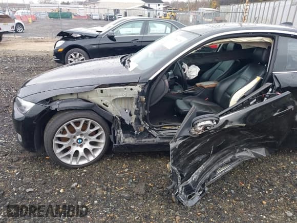 ✅ 2008 BMW 3 Series 328i • VIN: WBAWB33548P134880 • Lot: 43516733. Listed on IAAI with 141,896 mi. Free auction sales archive from the USA and detailed vehicle history report at DreamBid. Image 6.