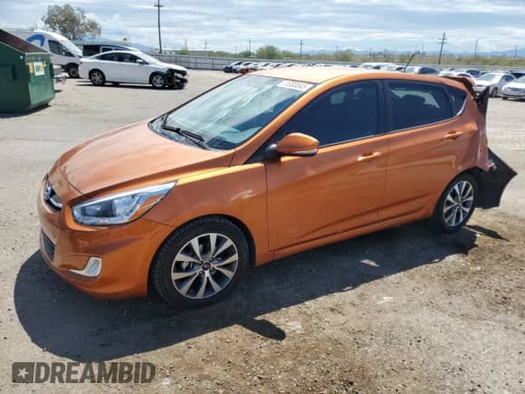 ✅ 2015 Hyundai Accent Sport • VIN: KMHCU5AE1FU205056 • Lot: 71083045. Wystawiony na Copart z przebiegiem 124 231 mil. Bezpłatny archiwum sprzedaży aukcyjnych z USA i szczegółowy raport historii pojazdu na DreamBid. Zdjęcie 1.