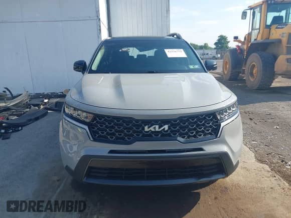 2022 Kia Sorento X-Line S z VIN 5XYRLDLC0NG097441, wystawiony jako IAAI lot #42556752 z przebiegiem 21 463 mil mil oraz . Historia ofert i sprzedaży dostępna na DreamBid. Obrazek 13.