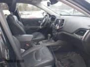 ✅ 2021 Jeep Cherokee Latitude Lux • VIN: 1C4PJMMX2MD236531 • Lot: 41745316. Wystawiony na IAAI z przebiegiem 74 803 mil. Bezpłatny archiwum sprzedaży aukcyjnych z USA i szczegółowy raport historii pojazdu na DreamBid. Zdjęcie 5.