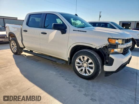 ✅ 2022 Chevrolet Silverado 1500 Custom • VIN: 3GCPWBEK6NG214383 • Лот: 81885015. Опубликован ранее на Copart с пробегом 51 666 миль. Бесплатный доступ к архиву аукционных продаж из США и подробный отчёт об истории автомобиля на DreamBid. Изображение 4.