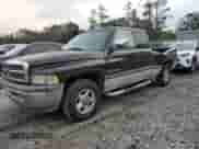 1997 Dodge 1500 z VIN 3B7HC13Y0VG727675, wystawiony jako Copart lot #77764714 z przebiegiem 80 497 mil mil oraz Szkoda całkowita • Salvage title. Historia ofert i sprzedaży dostępna na DreamBid. Obrazek 1.
