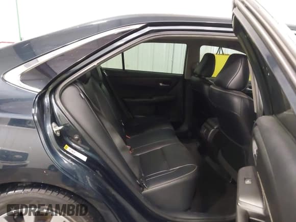 ✅ 2015 Toyota Camry XSE • VIN: 4T1BK1FK5FU028875 • Лот: 42241803. Опубликован ранее на IAAI с пробегом 113 689 миль. Бесплатный доступ к архиву аукционных продаж из США и подробный отчёт об истории автомобиля на DreamBid. Изображение 8.