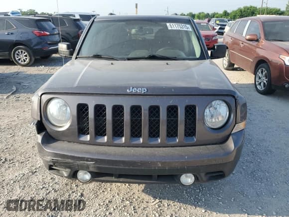 ✅ 2015 Jeep Patriot Altitude • VIN: 1C4NJRAB8FD408044 • Лот: 61175315. Опубликован ранее на Copart с пробегом 161 714 миль. Бесплатный доступ к архиву аукционных продаж из США и подробный отчёт об истории автомобиля на DreamBid. Изображение 5.