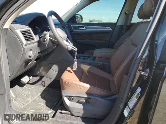 ✅ 2021 Volkswagen Atlas SE • VIN: 1V2RR2CAXMC566439 • Лот: 48846275. Опубликован ранее на Copart с пробегом 16 215 миль. Бесплатный доступ к архиву аукционных продаж из США и подробный отчёт об истории автомобиля на DreamBid. Изображение 7.