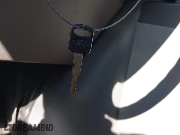 ✅ 2012 Ford E-Series Commercial • VIN: 1FDSS3ESXCDA58950 • Лот: 41549561. Опубликован ранее на IAAI с пробегом 471 886 миль. Бесплатный доступ к архиву аукционных продаж из США и подробный отчёт об истории автомобиля на DreamBid. Изображение 11.