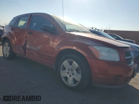 ✅ 2007 Dodge Caliber SXT • VIN: 1B3HB48B27D521140 • Лот: 74440114. Опубликован ранее на Copart с пробегом 177 771 миль. Бесплатный доступ к архиву аукционных продаж из США и подробный отчёт об истории автомобиля на DreamBid. Изображение 4.