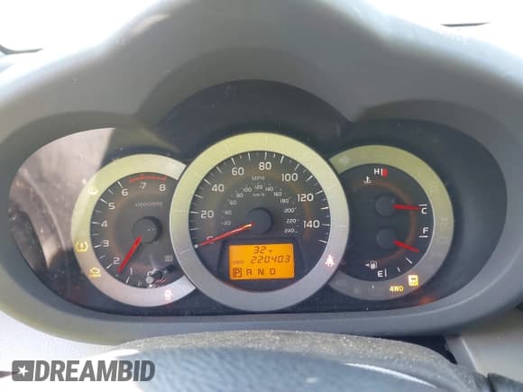 ✅ 2010 Toyota RAV4 • VIN: 2T3BK4DVXAW031057 • Лот: 43790673. Опубликован ранее на IAAI с пробегом 220 403 миль. Бесплатный доступ к архиву аукционных продаж из США и подробный отчёт об истории автомобиля на DreamBid. Изображение 7.