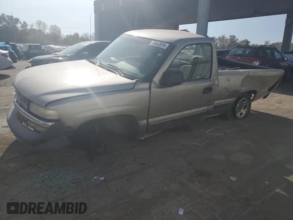 ✅ 1999 Chevrolet Silverado 1500 • VIN: 1GCEC14W6XZ189115 • Лот: 76862874. Опубликован ранее на Copart с пробегом 171 072 миль. Бесплатный доступ к архиву аукционных продаж из США и подробный отчёт об истории автомобиля на DreamBid. Изображение 1.
