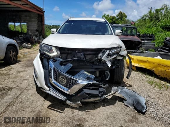 ✅ 2017 Nissan Rogue SV • VIN: JN8AT2MT2HW154539 • Лот: 68483355. Опубликован ранее на Copart с пробегом 105 578 миль. Бесплатный доступ к архиву аукционных продаж из США и подробный отчёт об истории автомобиля на DreamBid. Изображение 5.