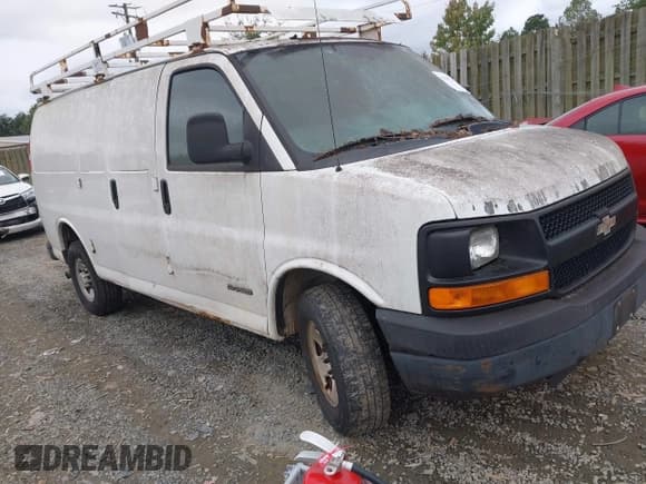 ✅ 2005 Chevrolet Express Cargo • VIN: 1GCGG25V951155867 • Лот: 43446720. Опубликован ранее на IAAI с пробегом 226 162 миль. Бесплатный доступ к архиву аукционных продаж из США и подробный отчёт об истории автомобиля на DreamBid. Изображение 1.