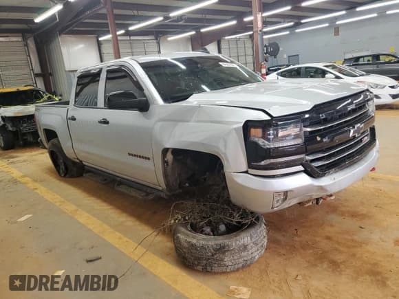 ✅ 2017 Chevrolet Silverado 1500 LTZ • VIN: 3GCUKSECXHG405607 • Lot: 84567205. Wystawiony na Copart z przebiegiem 108 533 mil. Bezpłatny archiwum sprzedaży aukcyjnych z USA i szczegółowy raport historii pojazdu na DreamBid. Zdjęcie 4.