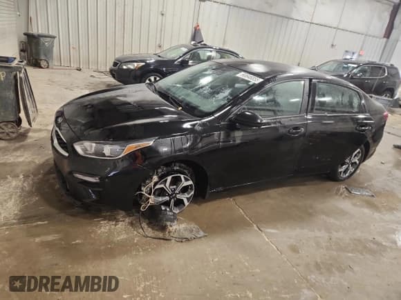 ✅ 2021 Kia Forte LXS • VIN: 3KPF24AD7ME287458 • Лот: 90846855. Опубликован ранее на Copart с пробегом 66 877 миль. Бесплатный доступ к архиву аукционных продаж из США и подробный отчёт об истории автомобиля на DreamBid. Изображение 1.