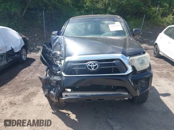 ✅ 2013 Toyota Tacoma • VIN: 5TFJX4CN6DX034147 • Lot: 42278388. Listed on IAAI with 207,685 mi. Free auction sales archive from the USA and detailed vehicle history report at DreamBid. Image 12.