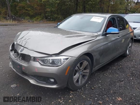 ✅ 2017 BMW 3 Series 330i xDrive • VIN: WBA8D9C37HA004969 • Лот: 43471821. Опубликован ранее на IAAI с пробегом 63 341 миль. Бесплатный доступ к архиву аукционных продаж из США и подробный отчёт об истории автомобиля на DreamBid. Изображение 2.