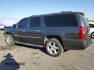 ✅ 2011 Chevrolet Suburban LTZ • VIN: 1GNSKKE38BR207064 • Lot: 70100724. Wystawiony na Copart z przebiegiem 209 336 mil. Bezpłatny archiwum sprzedaży aukcyjnych z USA i szczegółowy raport historii pojazdu na DreamBid. Zdjęcie 2.