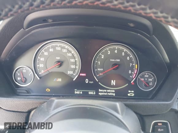 ✅ 2015 BMW M4 • VIN: WBS3U9C56FP967671 • Lot: 43216112. Wystawiony na IAAI z przebiegiem 54 614 mil. Bezpłatny archiwum sprzedaży aukcyjnych z USA i szczegółowy raport historii pojazdu na DreamBid. Zdjęcie 7.