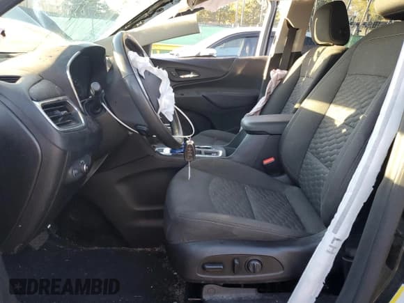 ✅ 2019 Chevrolet Equinox LT • VIN: 2GNAXUEV9K6175862 • Lot: 84472605. Wystawiony na Copart z przebiegiem 97 703 mil. Bezpłatny archiwum sprzedaży aukcyjnych z USA i szczegółowy raport historii pojazdu na DreamBid. Zdjęcie 7.