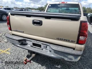 ✅ 2005 Chevrolet Silverado 1500 LS • VIN: 2GCEC19T251267071 • Лот: 74557184. Опубликован ранее на Copart с пробегом Не указан. Бесплатный доступ к архиву аукционных продаж из США и подробный отчёт об истории автомобиля на DreamBid. Изображение 6.