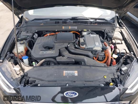 ✅ 2018 Ford Fusion Titanium • VIN: 3FA6P0SU3JR110585 • Lot: 42703340. Listed on IAAI with 113,723 mi. Free auction sales archive from the USA and detailed vehicle history report at DreamBid. Image 10.