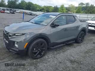 2023 Hyundai Santa Cruz Night Edition z VIN 5NTJCDAF4PH065471, wystawiony jako Copart lot #64379744 z przebiegiem 11 665 mil mil oraz Szkoda całkowita • Salvage title. Historia ofert i sprzedaży dostępna na DreamBid. Obrazek 1.