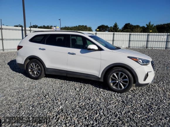 ✅ 2017 Hyundai Santa Fe SE • VIN: KM8SN4HF9HU229948 • Лот: 89809455. Опубликован ранее на Copart с пробегом 135 013 миль. Бесплатный доступ к архиву аукционных продаж из США и подробный отчёт об истории автомобиля на DreamBid. Изображение 4.