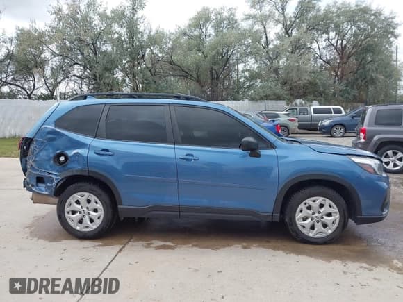 ✅ 2021 Subaru Forester • VIN: JF2SKADC4MH460963 • Lot: 43208878. Wystawiony na IAAI z przebiegiem 21 224 mil. Bezpłatny archiwum sprzedaży aukcyjnych z USA i szczegółowy raport historii pojazdu na DreamBid. Zdjęcie 13.