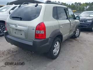 2006 Hyundai Tucson GLS with VIN KM8JN72D86U257564, listed as a IAAI auction lot 43199464 with 99,221 mi miles and . Bid and sale history available at DreamBid. Image 4.