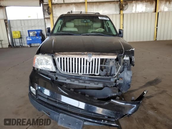 ✅ 2005 Lincoln Navigator Luxury • VIN: 5LMFU28525LJ24814 • Lot: 53971705. Wystawiony na Copart z przebiegiem 178 927 mil. Bezpłatny archiwum sprzedaży aukcyjnych z USA i szczegółowy raport historii pojazdu na DreamBid. Zdjęcie 5.