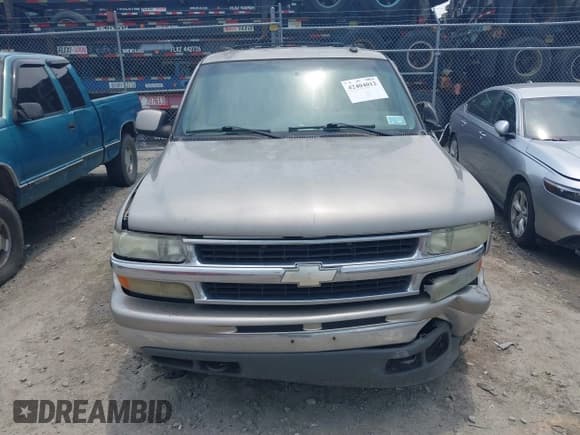 ✅ 2003 Chevrolet Suburban LT • VIN: 1GNFK16Z13J199808 • Lot: 42404012. Listed on IAAI with 242,232 mi. Free auction sales archive from the USA and detailed vehicle history report at DreamBid. Image 12.