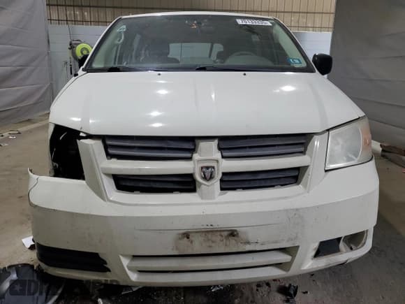 ✅ 2010 Dodge Grand Caravan SE • VIN: 2D4RN4DE0AR172173 • Lot: 70133335. Listed on Copart with 381,661 mi. Free auction sales archive from the USA and detailed vehicle history report at DreamBid. Image 5.