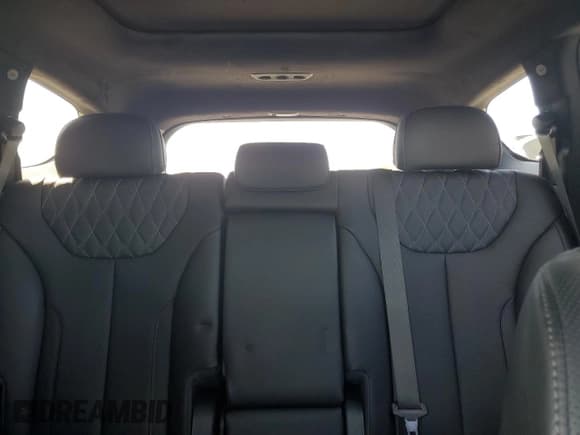 ✅ 2023 Hyundai Santa Fe Calligraphy • VIN: 5NMS5DAL9PH652376 • Lot: 70454805. Wystawiony na Copart z przebiegiem 16 838 mil. Bezpłatny archiwum sprzedaży aukcyjnych z USA i szczegółowy raport historii pojazdu na DreamBid. Zdjęcie 10.