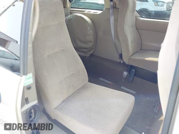 ✅ 2003 Ford Windstar LX • VIN: 2FMZA51403BB57108 • Lot: 42462279. Listed on IAAI with 82,438 mi. Free auction sales archive from the USA and detailed vehicle history report at DreamBid. Image 8.