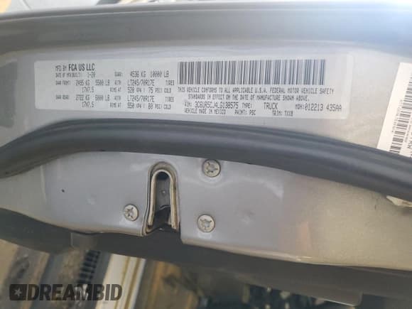 ✅ 2020 Ram 2500 Tradesman • VIN: 3C6UR5CJ4LG138575 • Lot: 48793825. Wystawiony na Copart z przebiegiem 33 993 mil. Bezpłatny archiwum sprzedaży aukcyjnych z USA i szczegółowy raport historii pojazdu na DreamBid. Zdjęcie 12.