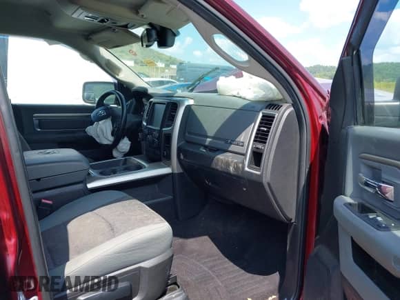 2017 Ram 1500 SLT с VIN 1C6RR7LT8HS795463, выставлен на аукционе IAAI как лот 42975565 с пробегом 114 000 миль миль и . История ставок и продаж доступна на DreamBid. Изображение 5.