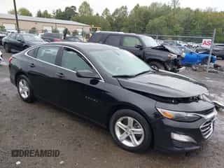 2020 Chevrolet Malibu LS z VIN 1G1ZC5ST3LF032826, wystawiony jako IAAI lot #43246092 z przebiegiem 108 502 mil mil oraz . Historia ofert i sprzedaży dostępna na DreamBid. Obrazek 1.