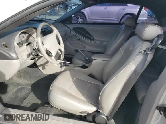 ✅ 2002 Ford Mustang Deluxe • VIN: 1FAFP44472F189827 • Lot: 92318115. Listed on Copart with 149,868 mi. Free auction sales archive from the USA and detailed vehicle history report at DreamBid. Image 7.