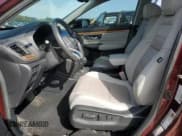 ✅ 2019 Honda CR-V Touring • VIN: 7FARW1H99KE014518 • Lot: 82637535. Wystawiony na Copart z przebiegiem 27 540 mil. Bezpłatny archiwum sprzedaży aukcyjnych z USA i szczegółowy raport historii pojazdu na DreamBid. Zdjęcie 7.