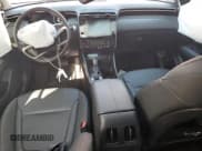 ✅ 2023 Hyundai Tucson SEL • VIN: 5NMJFCAE4PH174808 • Lot: 67210374. Wystawiony na Copart z przebiegiem 22 272 mil. Bezpłatny archiwum sprzedaży aukcyjnych z USA i szczegółowy raport historii pojazdu na DreamBid. Zdjęcie 8.