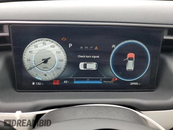 ✅ 2024 Hyundai Tucson Limited • VIN: 5NMJE3DE2RH347324 • Lot: 83485694. Wystawiony na Copart z przebiegiem 20 905 mil. Bezpłatny archiwum sprzedaży aukcyjnych z USA i szczegółowy raport historii pojazdu na DreamBid. Zdjęcie 9.