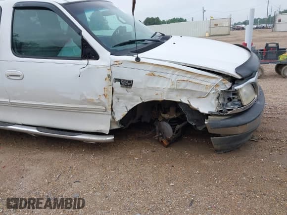 ✅ 2000 Ford F-150 XL • VIN: 1FTRX17LXYNA05021 • Lot: 42092275. Listed on IAAI with 115,979 mi. Free auction sales archive from the USA and detailed vehicle history report at DreamBid. Image 6.