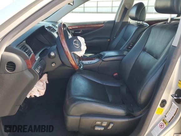 ✅ 2012 Lexus LS 460 L • VIN: JTHGL5EF2C5045169 • Lot: 48004885. Listed on Copart with Not provided. Free auction sales archive from the USA and detailed vehicle history report at DreamBid. Image 7.