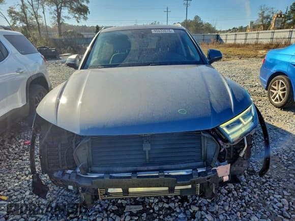 ✅ 2018 Audi Q5 Premium Plus • VIN: WA1BNAFY8J2071797 • Lot: 95633075. Listed on Copart with 75,591 mi. Free auction sales archive from the USA and detailed vehicle history report at DreamBid. Image 5.
