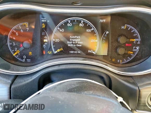 ✅ 2019 Jeep Grand Cherokee Limited • VIN: 1C4RJEBG4KC598235 • Lot: 92089355. Wystawiony na Copart z przebiegiem 106 144 mil. Bezpłatny archiwum sprzedaży aukcyjnych z USA i szczegółowy raport historii pojazdu na DreamBid. Zdjęcie 9.