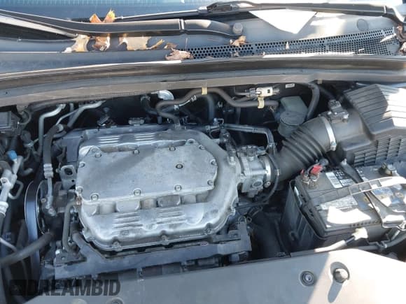 ✅ 2010 Honda Odyssey EX-L • VIN: 5FNRL3H74AB058097 • Lot: 43907585. Listed on IAAI with 177,309 mi. Free auction sales archive from the USA and detailed vehicle history report at DreamBid. Image 6.